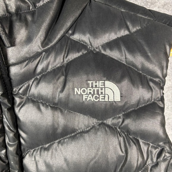 The North Face Womens 550 Down Puffer Vest Black Chevron Quilted Size Medium - Picture 7 of 11